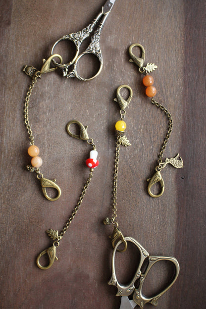 Woodland Scissor Chain